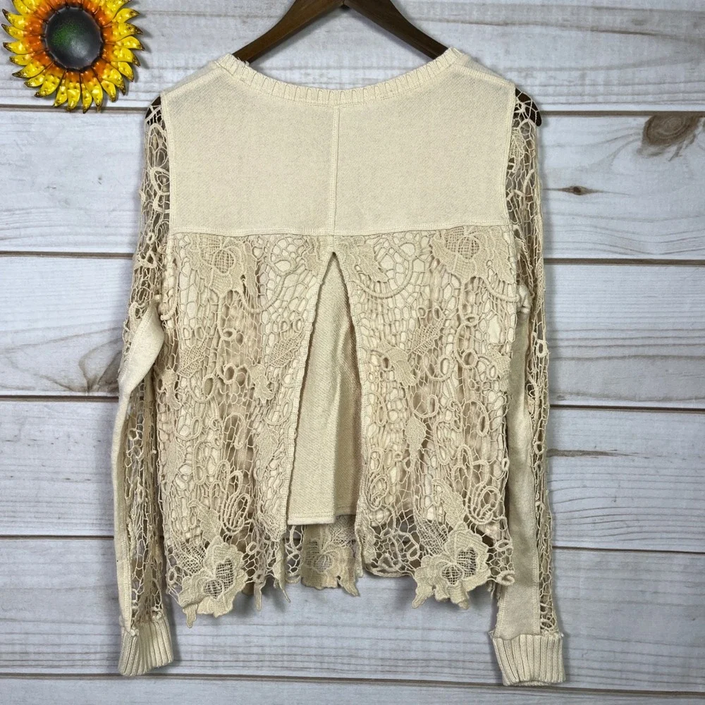 Free People Cream Crochet Lace Open Back Long Sleeve Statement Top Small Blouse